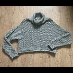 Moth by Anthropologie Cropped Turtleneck Sweater — Chunky Knit Wool Blend — XS